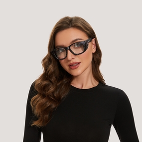 欧美戴眼镜的卷发美女图片